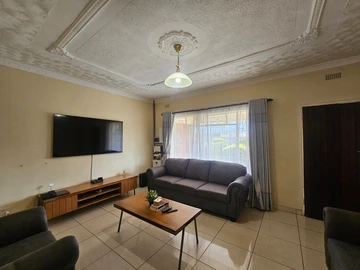 2 Bedroom Garden Flat