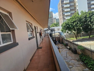 Flat & Apartment