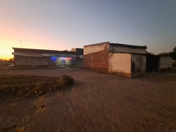 Commercial & Industrial Land