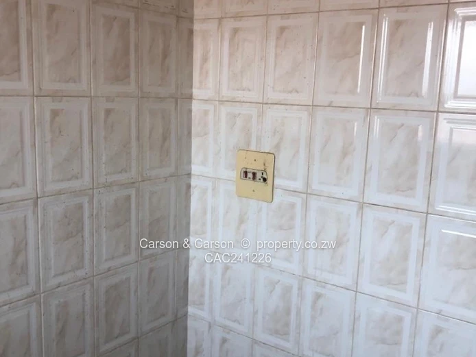 One and a half bedrooms flat for sale in the Avenues 