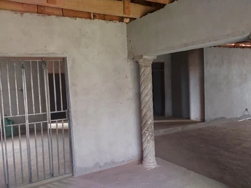 6 Bedroom House