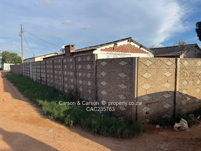 Former Surgery in Chitungwiza - Unit M 
