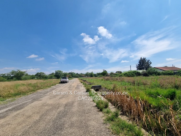 Fully serviced,  prime location... (Sole Mandate)