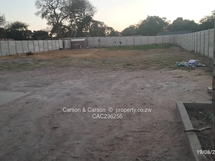 Walled & Gated 1,000m² Stand in Prospect 