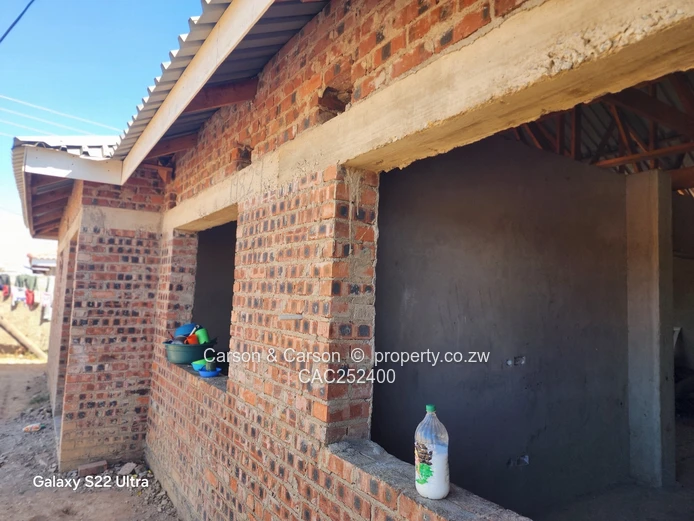 Fairview Ruwa: 4-Bed Unfinished Brick Home on Main Rd
