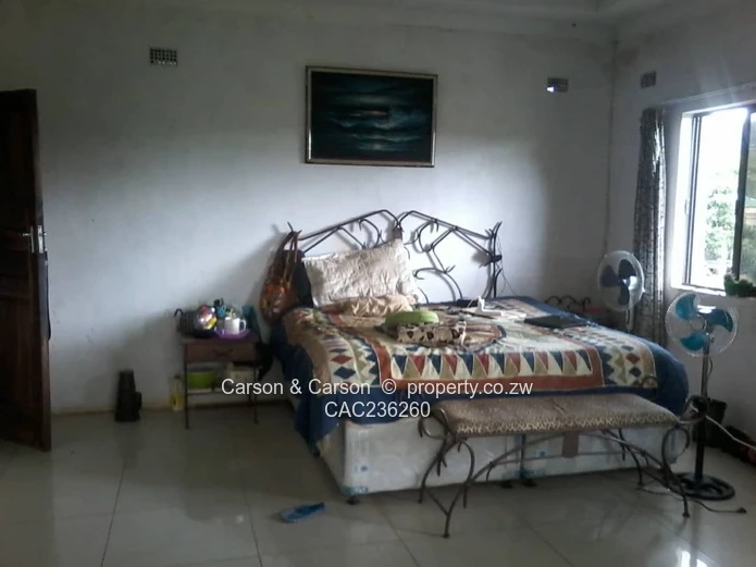 Kambanji: Spacious 3BR/3BA Home on 3800m² with Borehole