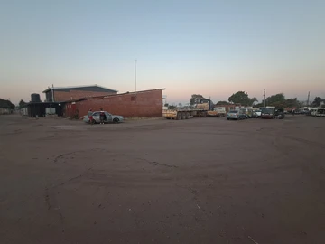 Commercial & Industrial Land