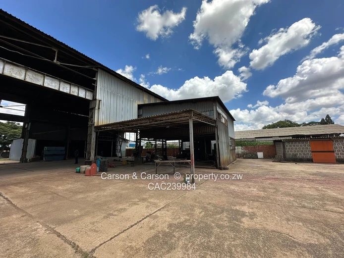 Huge Industrial Property 