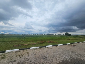 Commercial & Industrial Land