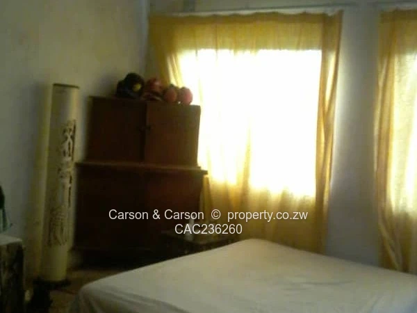 Kambanji: Spacious 3BR/3BA Home on 3800m² with Borehole