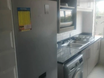 3 Bedroom Flat & Apartment