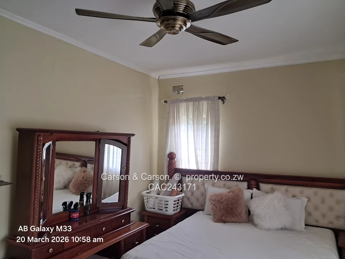 Eastlea 4-Bed house — Modern Kitchen & Borehole