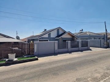 4 Bedroom Townhouse Complex