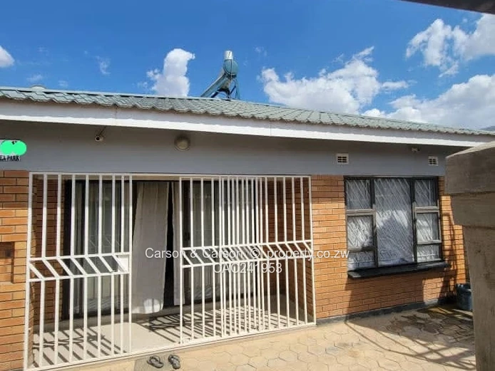 Secure 4-Bed Home with Borehole in Southlea Park