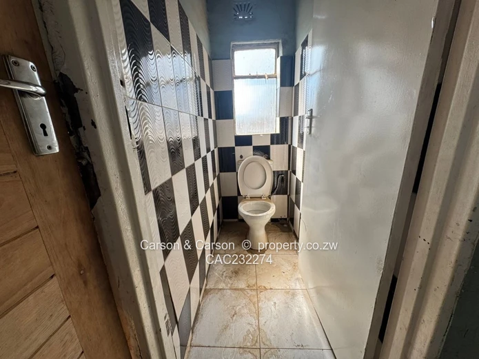 House to share in Budiriro close to the shopping centre (Sole Mandate)