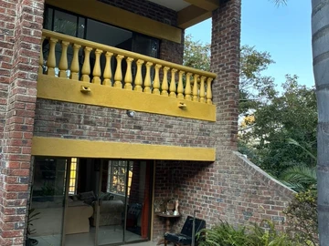 6 Bedroom House