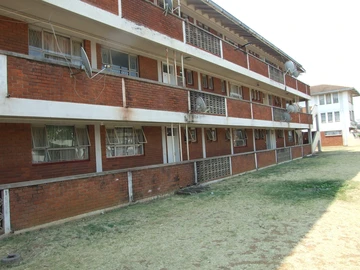 2-Bedroom Apartment with Borehole in Eastlea, Harare for Sale