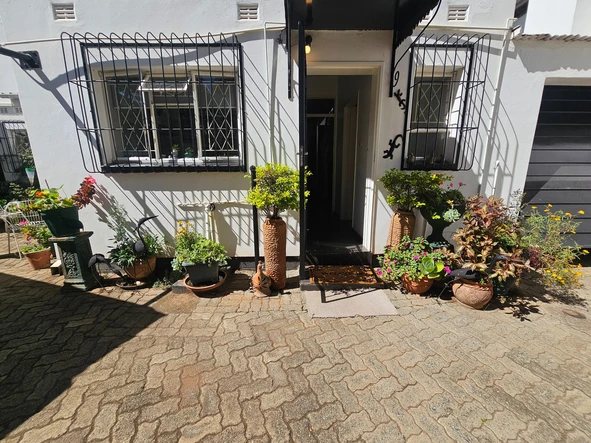 2 Bedroom Garden Flat