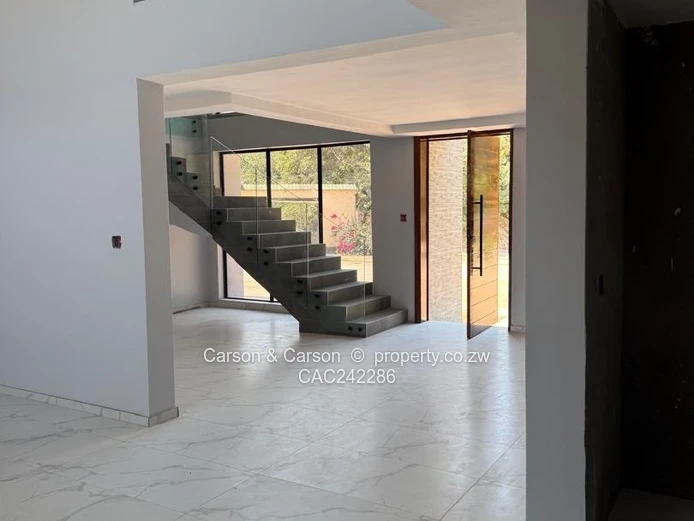 Townhouse massive and exclusive 