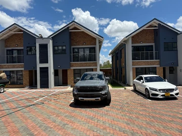 4 Bedroom Townhouse Complex