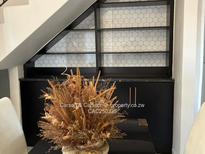 Luxury in leafy suburb furnished property to let 
