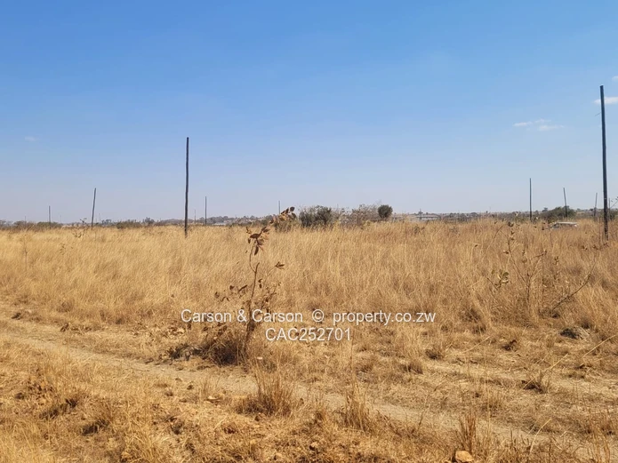 Good Neighbourhood, 400m² Nyabira Stand - Main Road, Water  Sewer & Power 