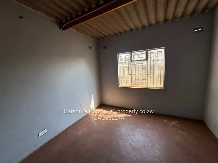 House to share in Budiriro close to the shopping centre (Sole Mandate)