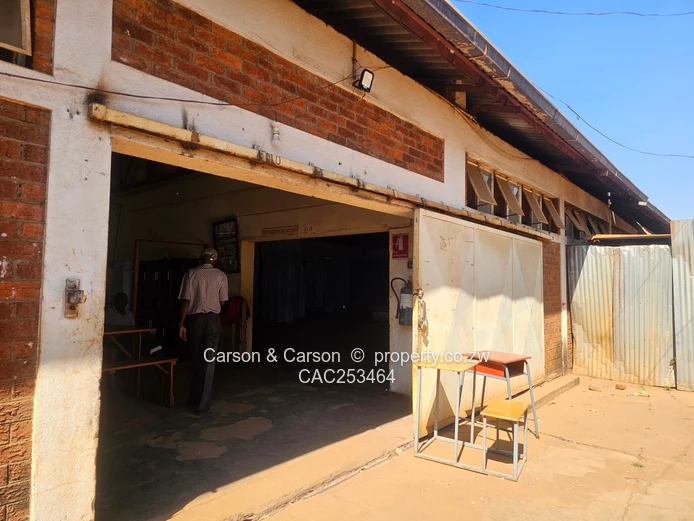 Warehouse in Kuwadzana with Boardroom
