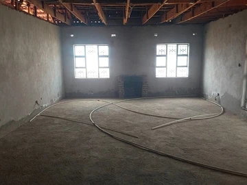 6 Bedroom House