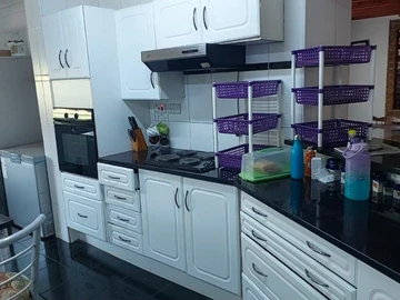 6 Bedroom House