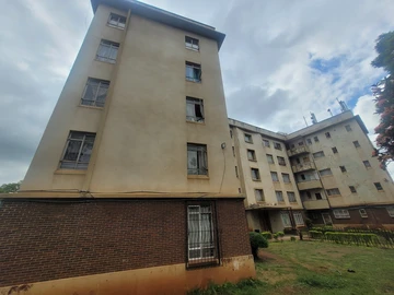 2 Bedroom Flat & Apartment