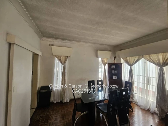 Queensdale 4-Bed Home with Secure Veranda & Large Yard