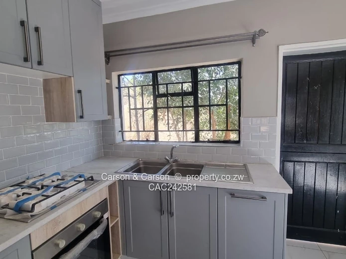 Luxurious living in the heart of Goromonzi  (Sole Mandate)