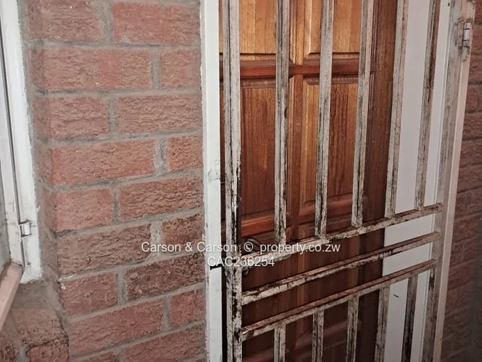 Spacious 2-Bed Flat  in Ardbennie