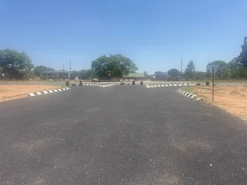 6 Bedroom House
