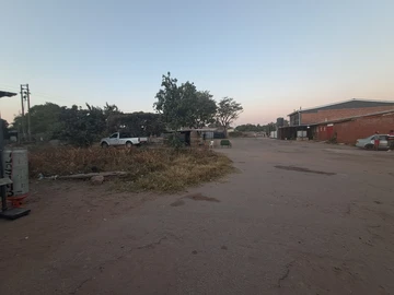 Commercial & Industrial Land