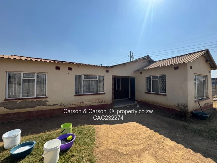 House to share in Budiriro close to the shopping centre (Sole Mandate)