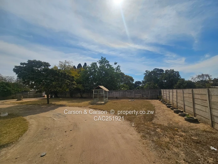 4 bed house for sale in Queensdale