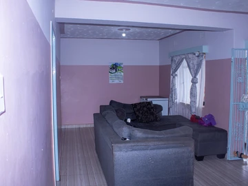 3 Bedroom Flat & Apartment