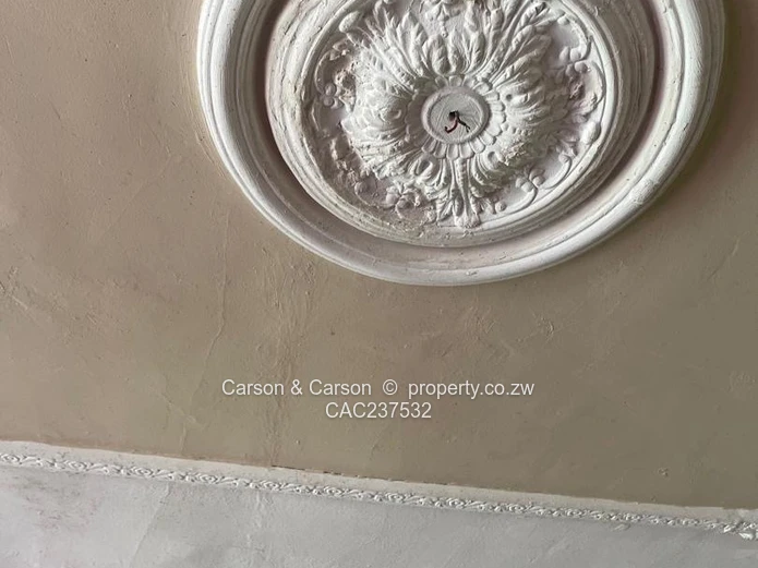 Good buy house for sale in Greendale 