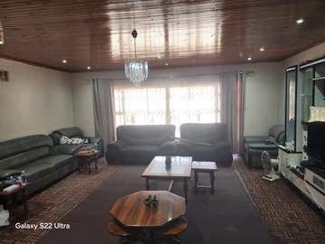 5 Bedroom House