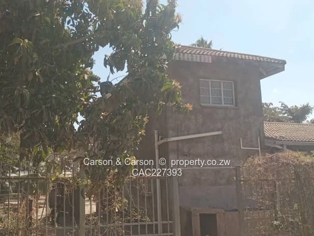 **Exceptional Double-Storey Commercial Gem in Chitungwiza!**