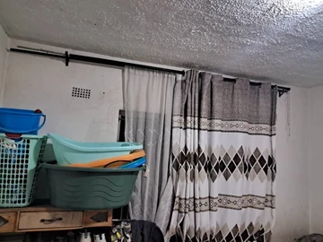 2 Bedroom Flat & Apartment