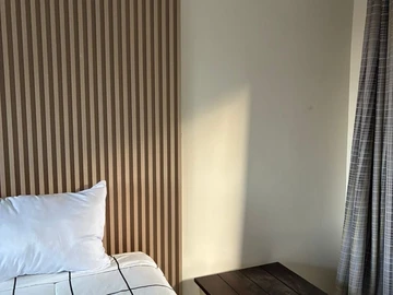 6 Bedroom House