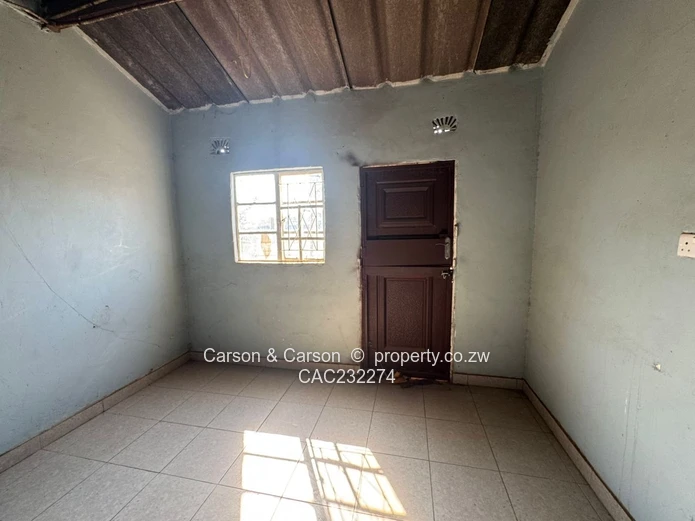 House to share in Budiriro close to the shopping centre (Sole Mandate)