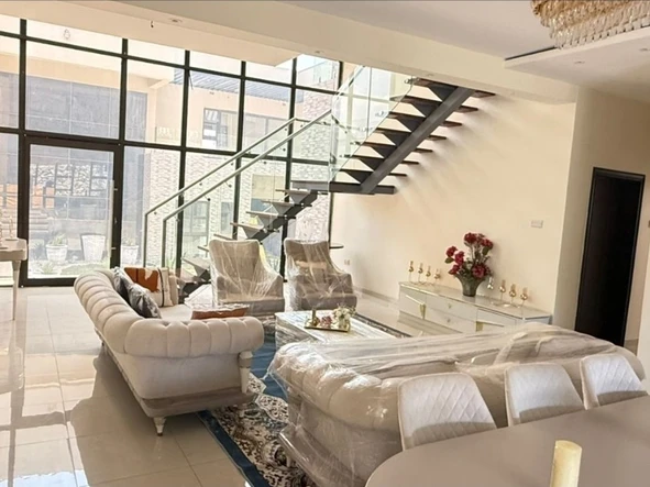 5 Bedroom Garden Flat