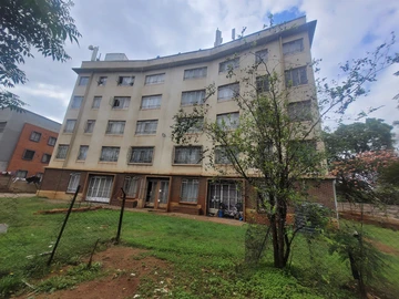 2 Bedroom Flat & Apartment