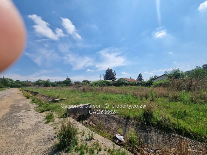 Fully serviced,  prime location... (Sole Mandate)