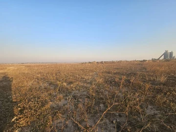 Commercial & Industrial Land