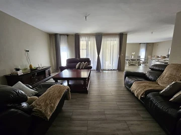 13 Unit Townhouse Complex